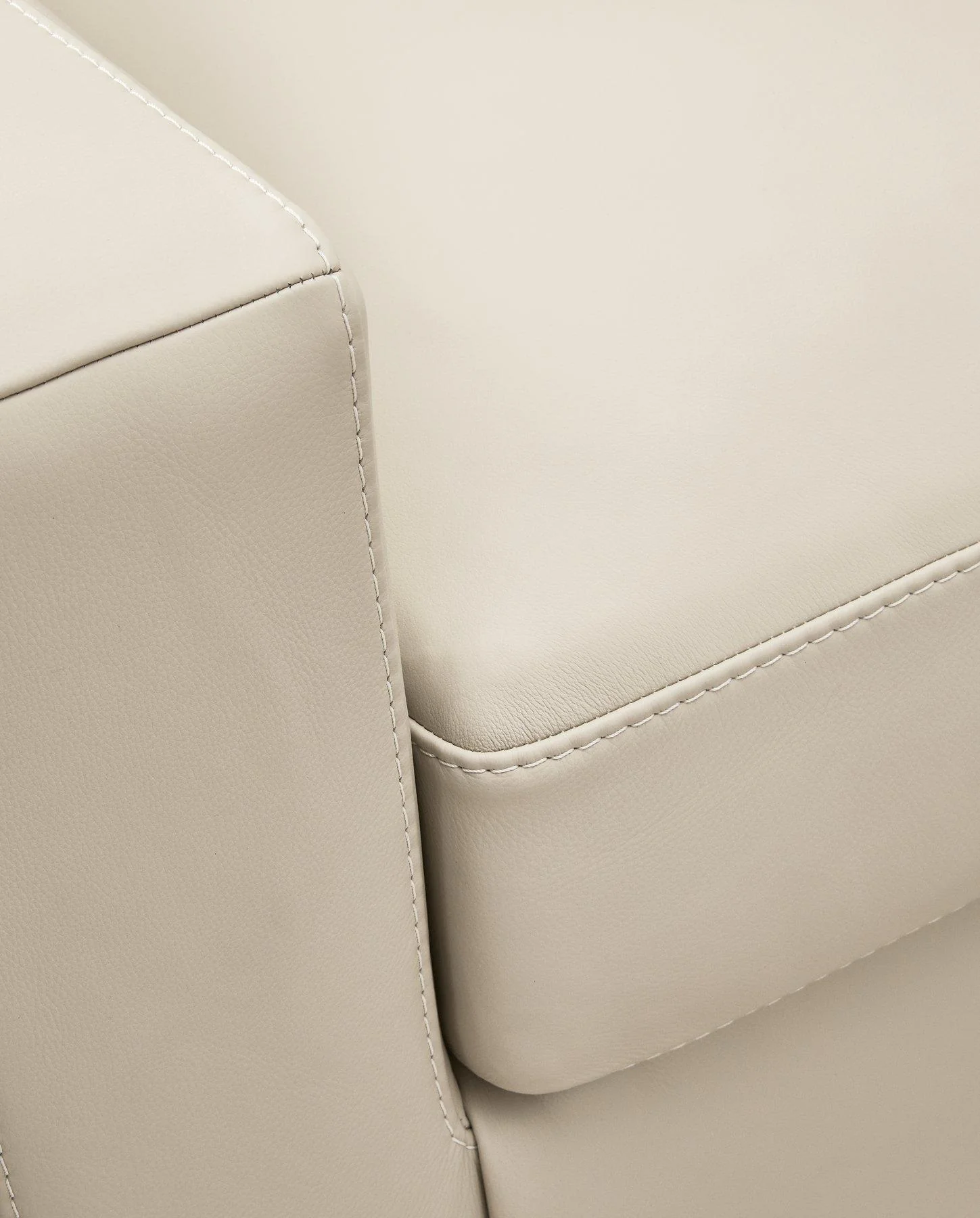 Treasure Trove Loveseat - Image 8