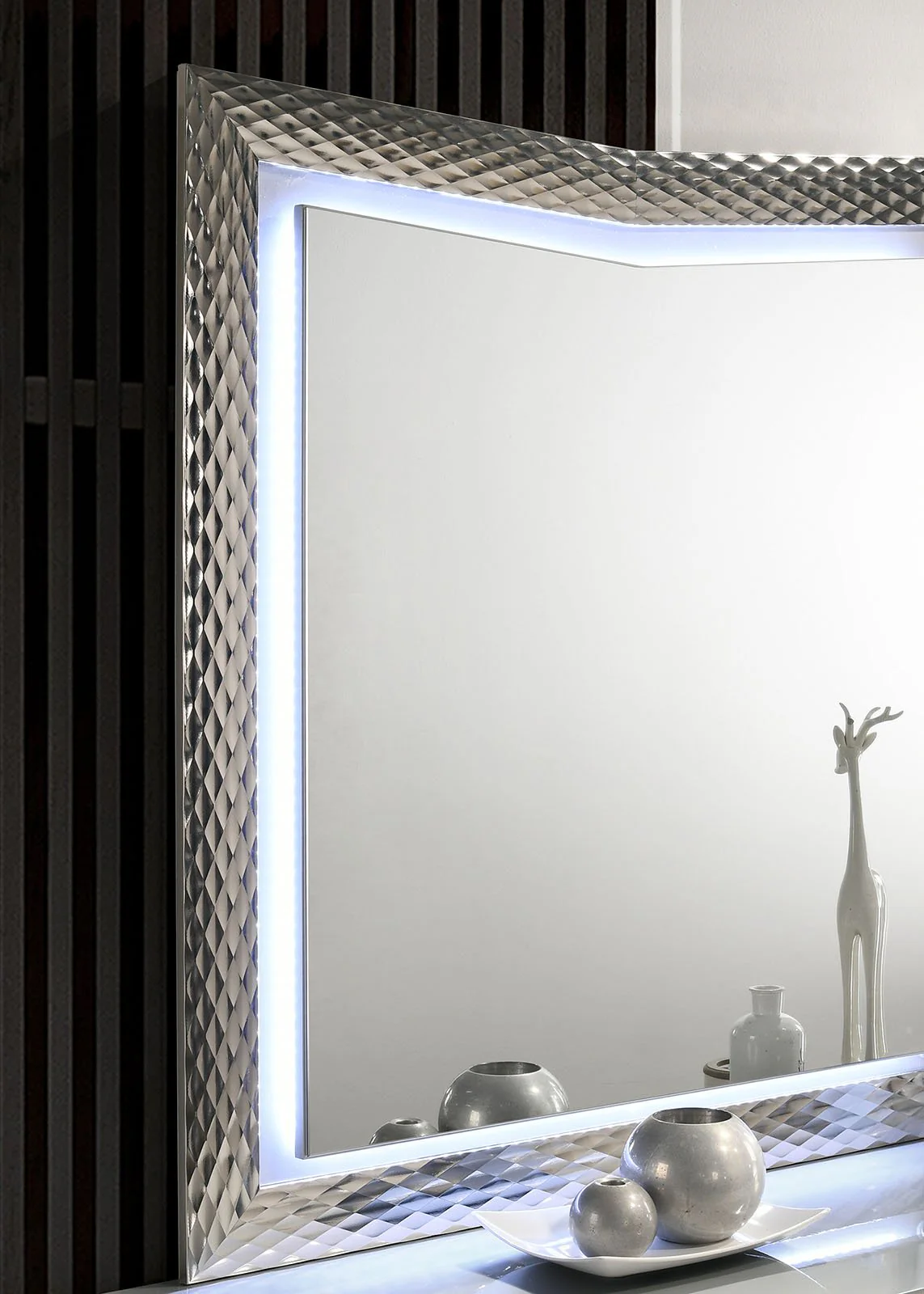 Ventnor Mirror w/ LED, Gray - Image 3