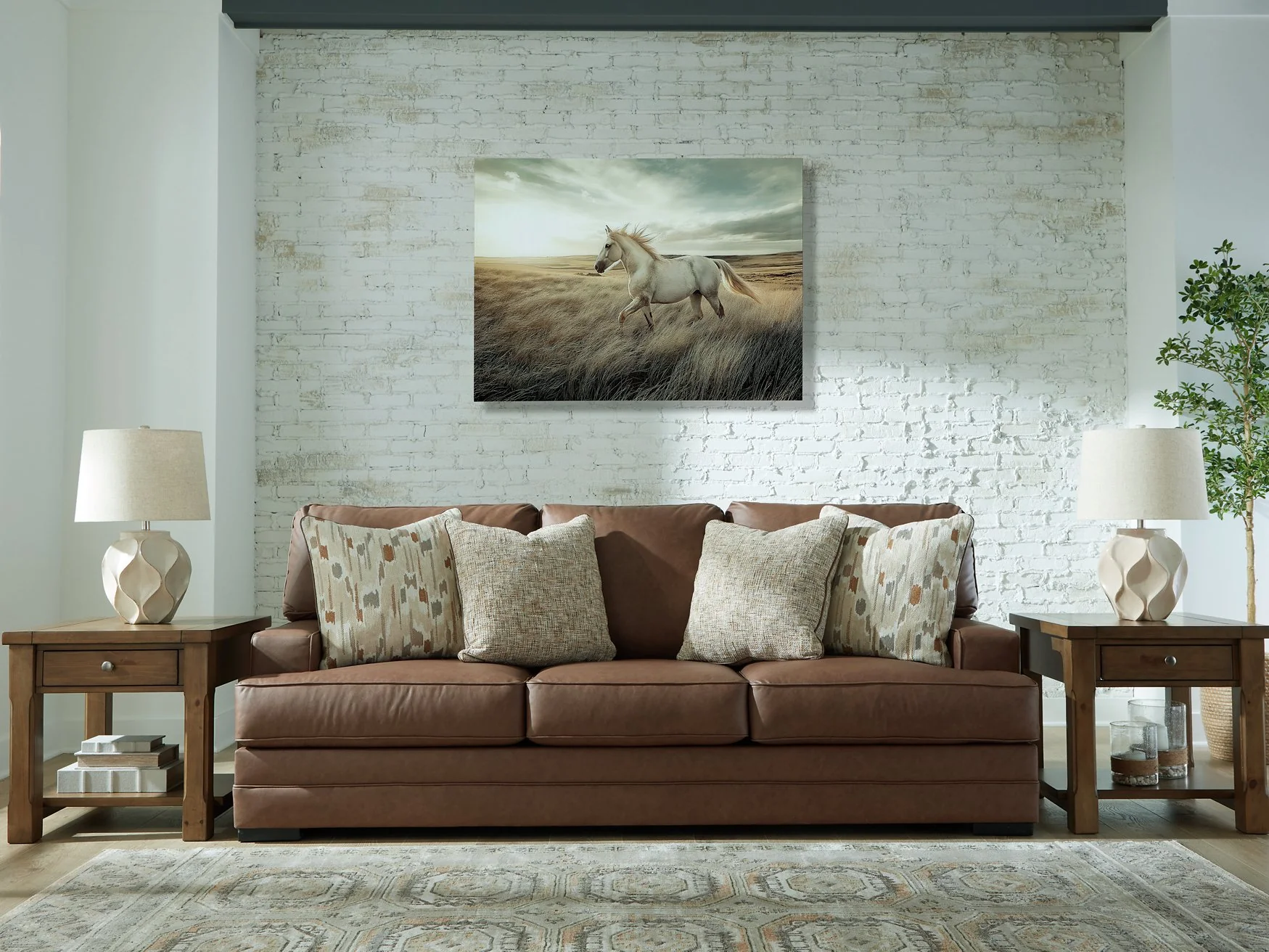 VillaCourt Sofa - Image 2