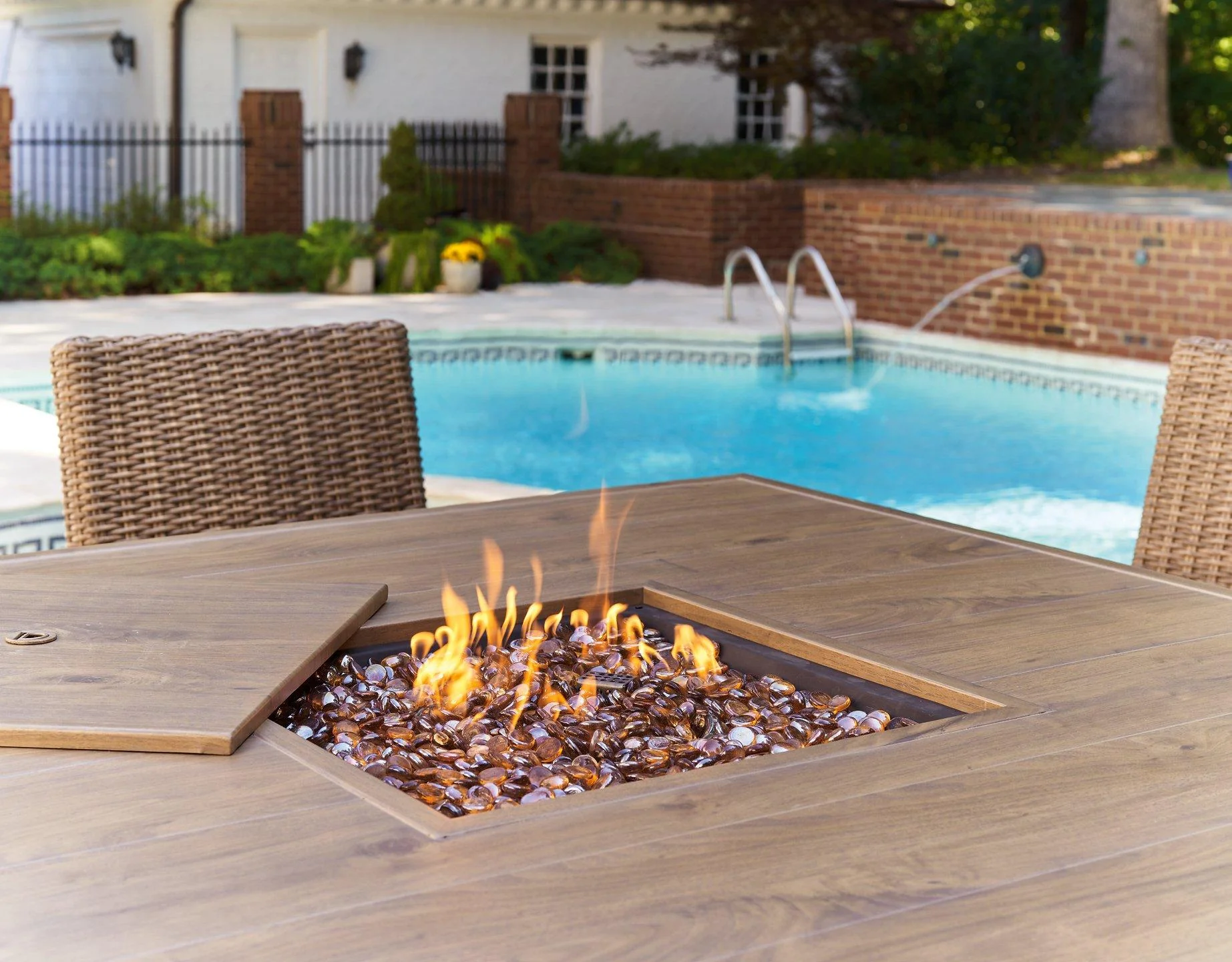 Walton Bridge Outdoor Dining Set - Image 5