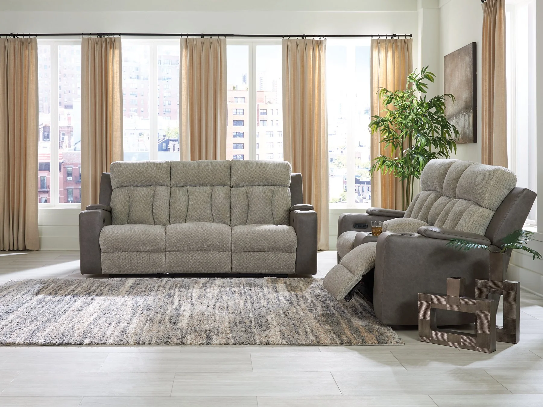 WhipLash Living Room Set - Image 2