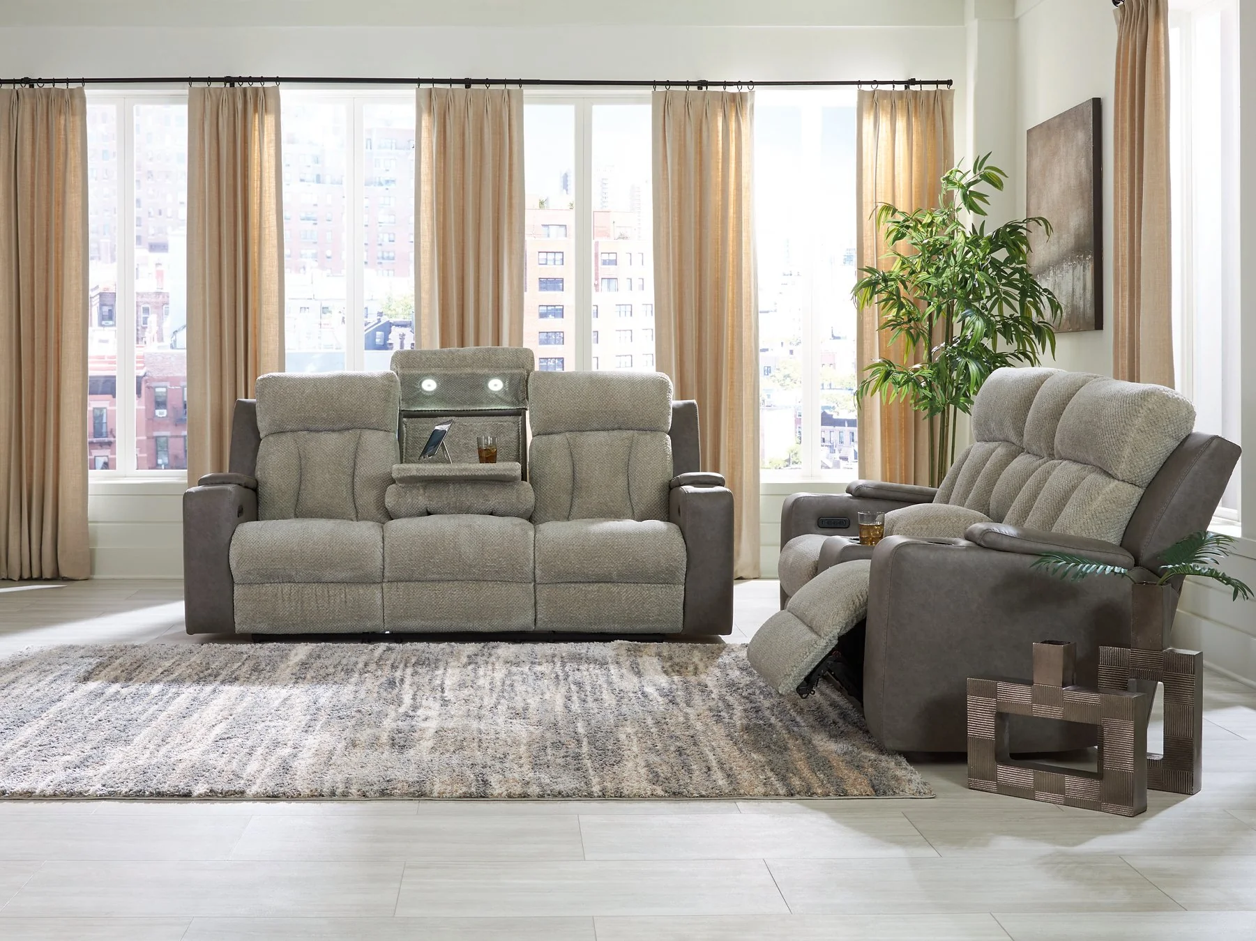 WhipLash Living Room Set - Image 3