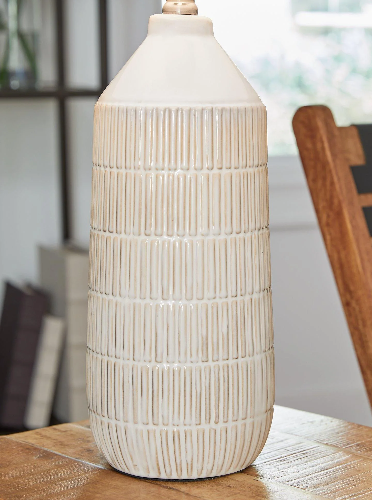 Willport Table Lamp (Set of 2) - Image 6