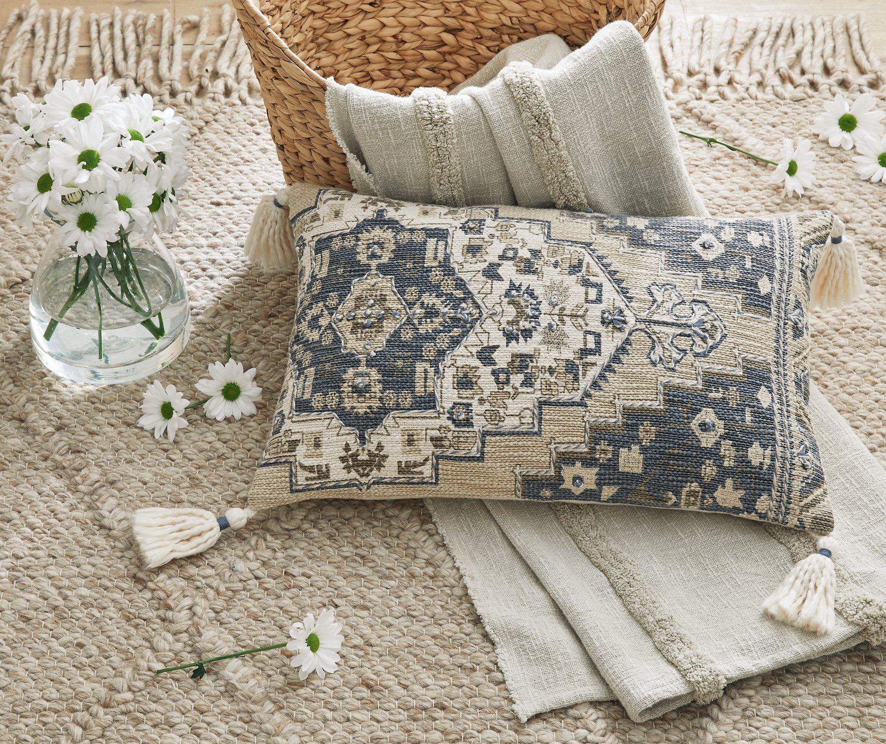 Winbury Pillow (Set of 4) - Image 2