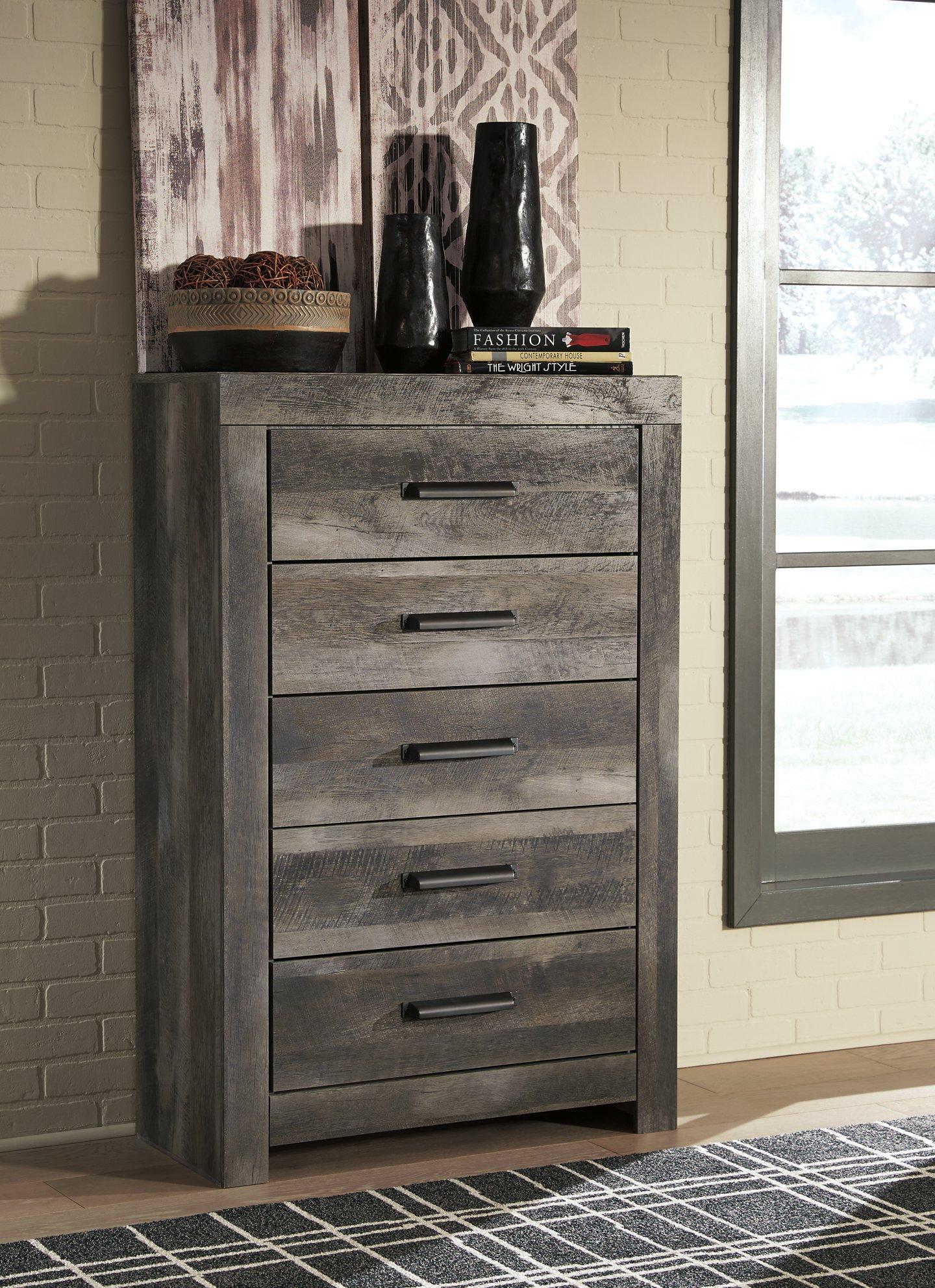Wynnlow Chest of Drawers - Image 5